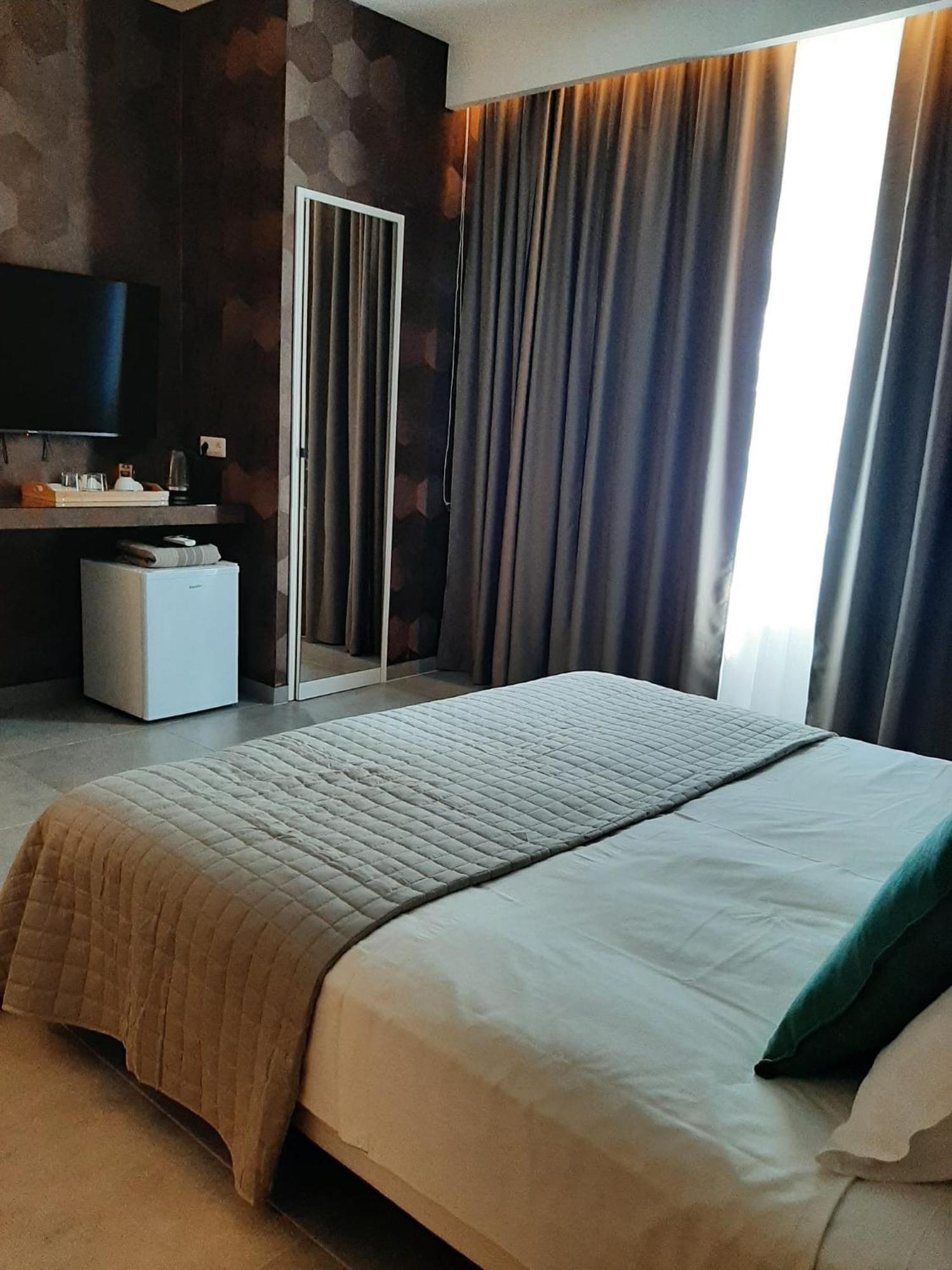 Baaria House Hotel Barcellona-Pozzo di Gotto Εξωτερικό φωτογραφία